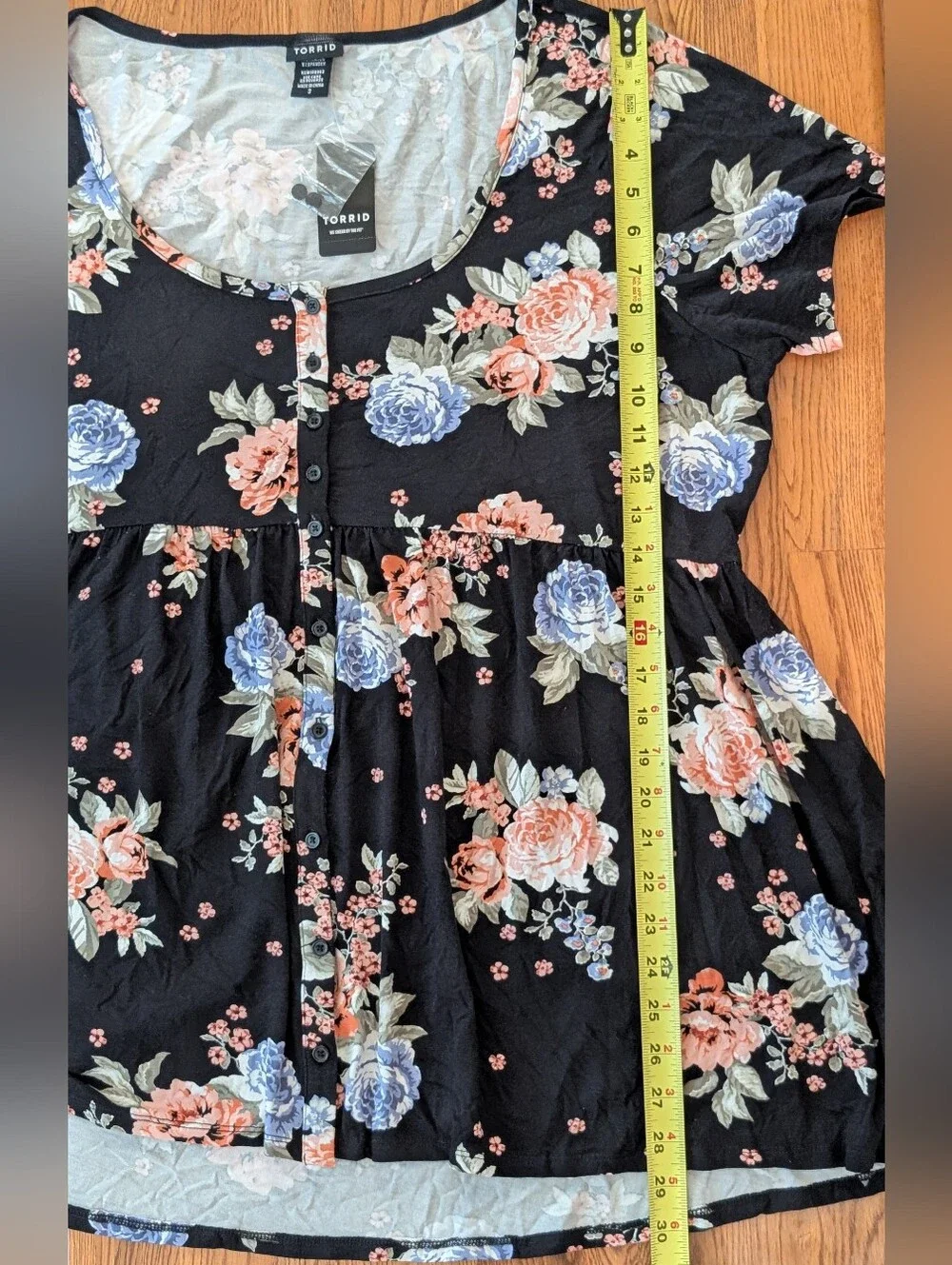 Torrid Plus Size Black Floral Patterned Shirt Sleeve Babydoll Shirt - Picture 8 of 11